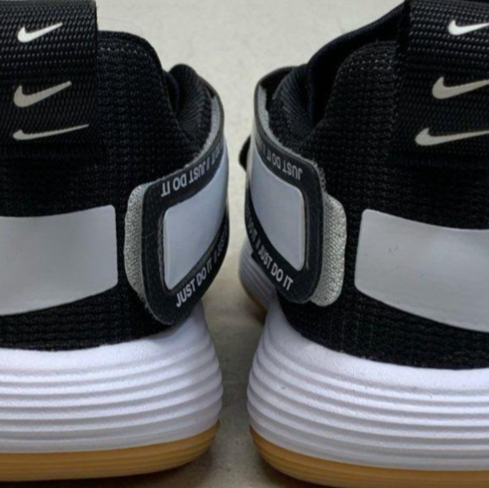 Nike React HyperSet Volleyball Sneakers Size 7 NWOT MSRP $135 - Picture 8 of 11